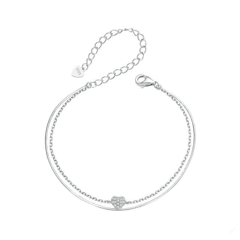 Bracelet Minimaliste avec Pendentif Cœur Étincelant